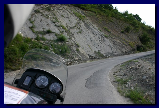 Strada verso Castellane