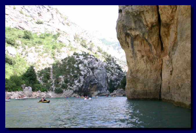 Sul pedal... ci si addentra nel Verdon